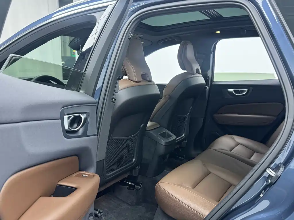 Volvo XC60 — миниатюра 7