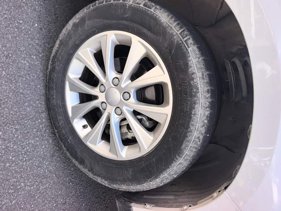 Haval Haval M6 1.5 л 2021 г. Белый, пробег 12500 км