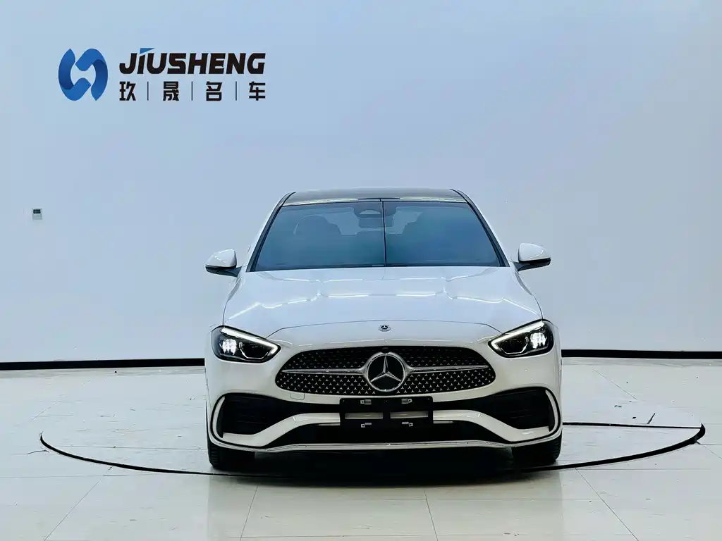 Mercedes-Benz C-Class — миниатюра 2