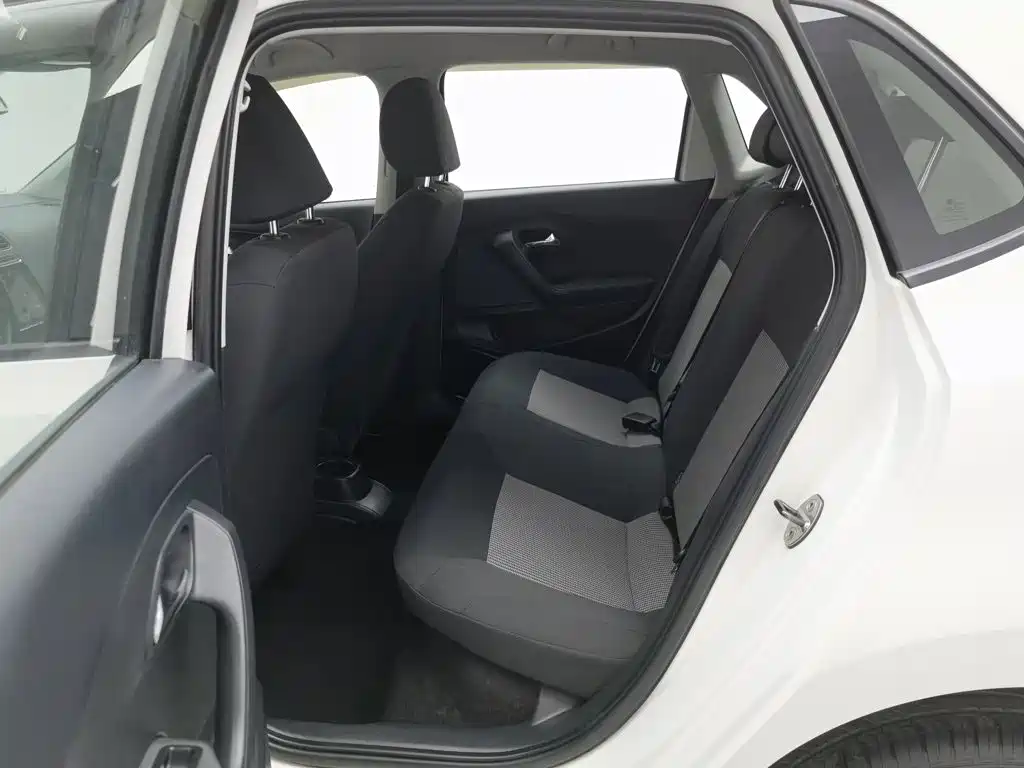 Volkswagen Polo — миниатюра 15
