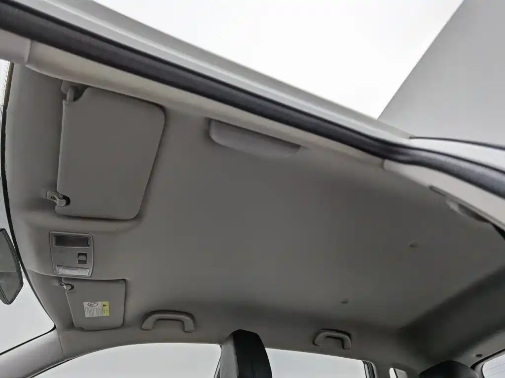 Changan CS15 — миниатюра 14