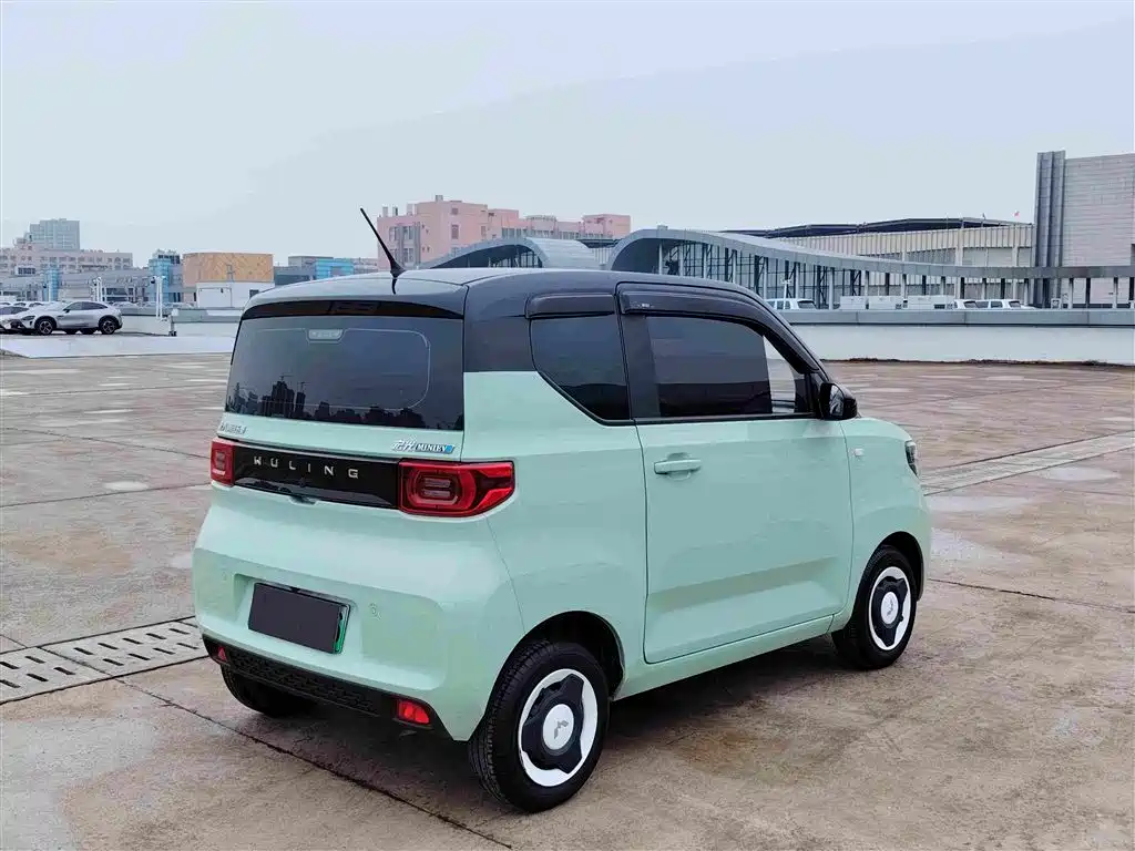 Wuling MINIEV — миниатюра 5