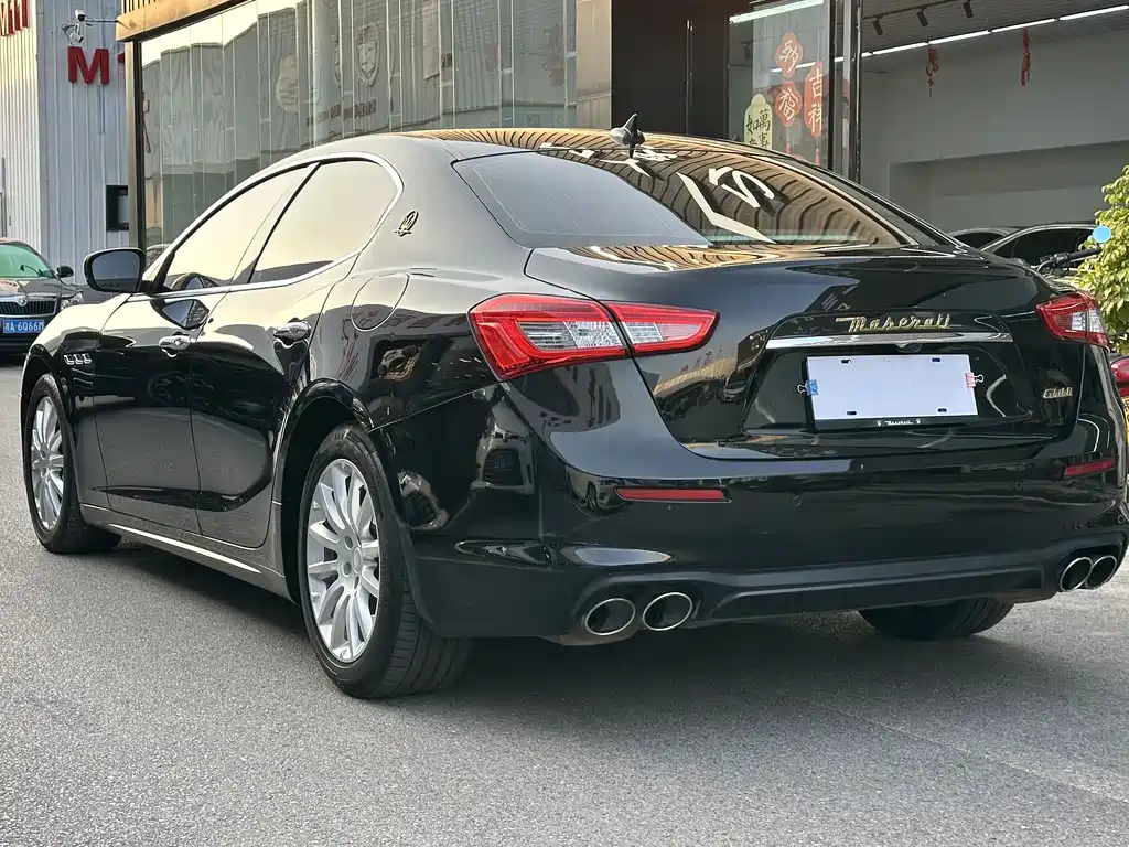 MASERATI GHIBLI