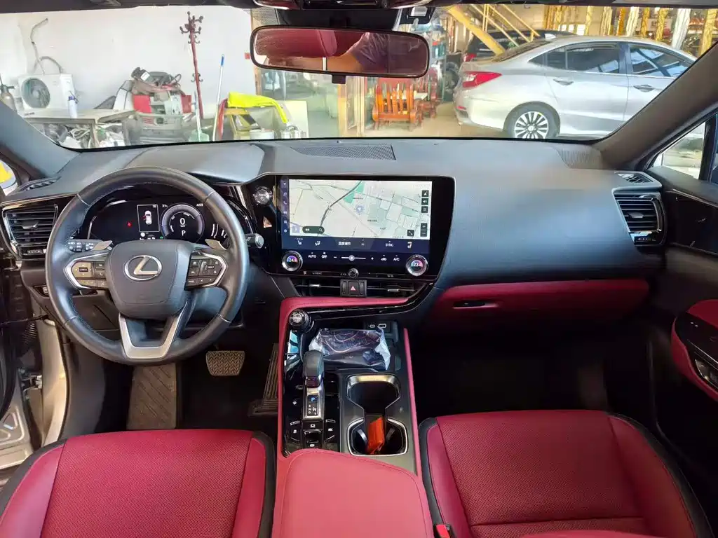 Lexus NX — миниатюра 9