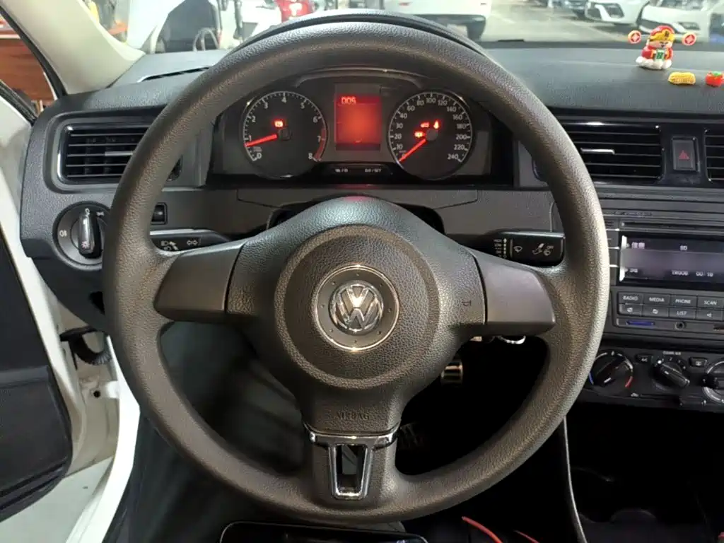Volkswagen Santana — миниатюра 11