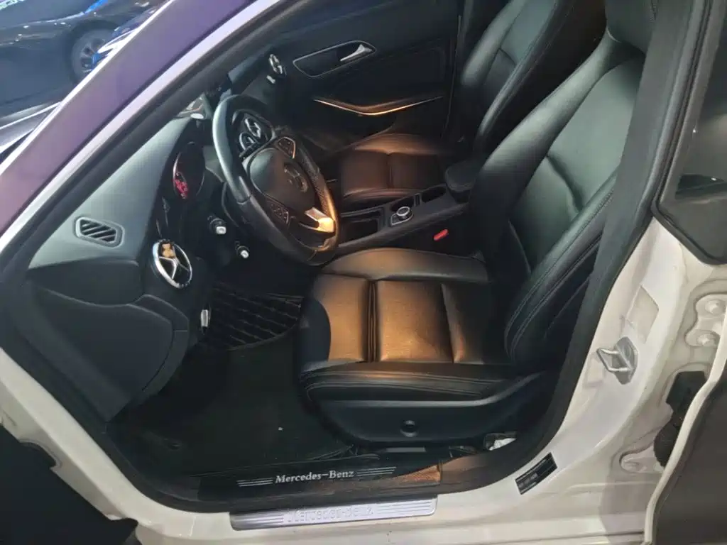 Mercedes-Benz CLA (Import) — миниатюра 15