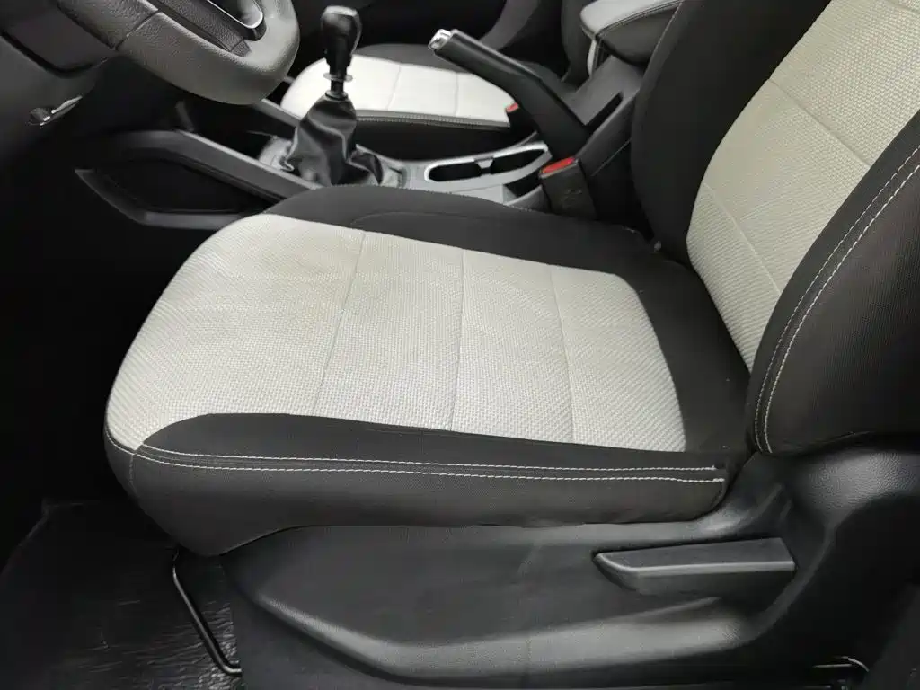 Wuling Hongguang S3 — миниатюра 20