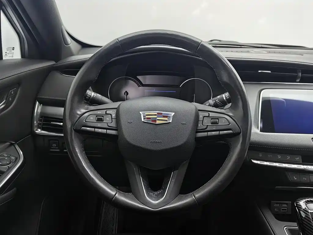 Cadillac XT4 — миниатюра 11