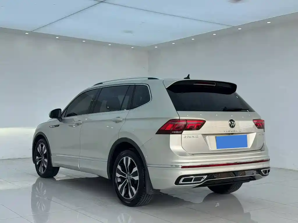 Volkswagen Tiguan L — миниатюра 8