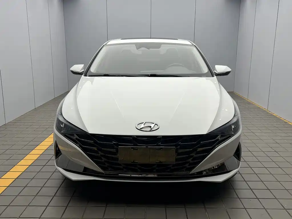 Hyundai Elantra — миниатюра 2