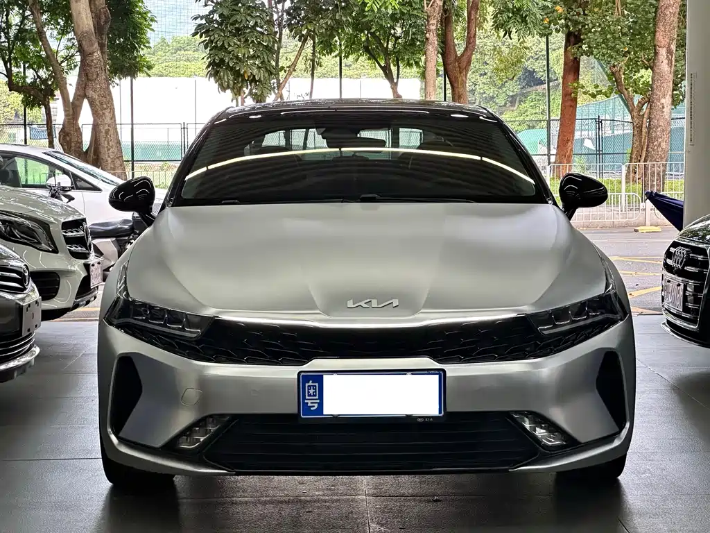 Kia K5 — миниатюра 2