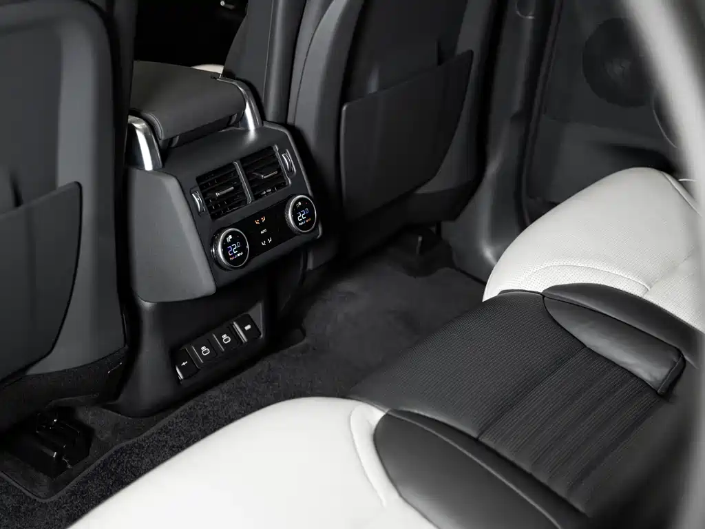 Land Rover Discovery — миниатюра 21