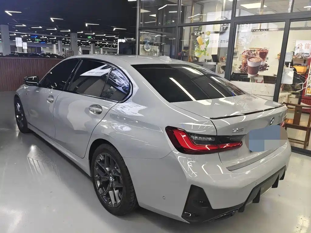 BMW 3 Series — миниатюра 23