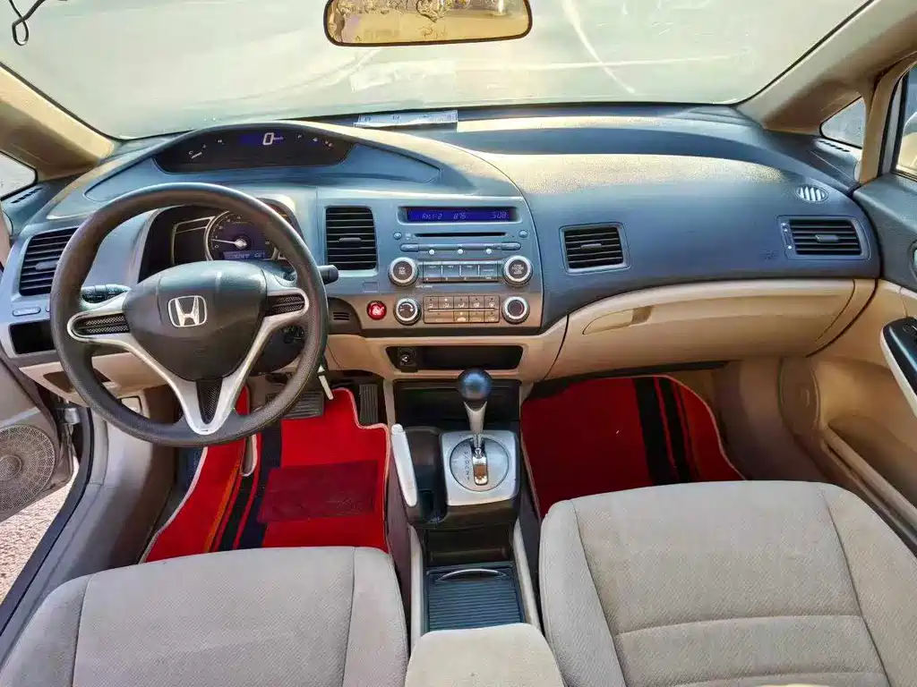 Honda Civic — миниатюра 9