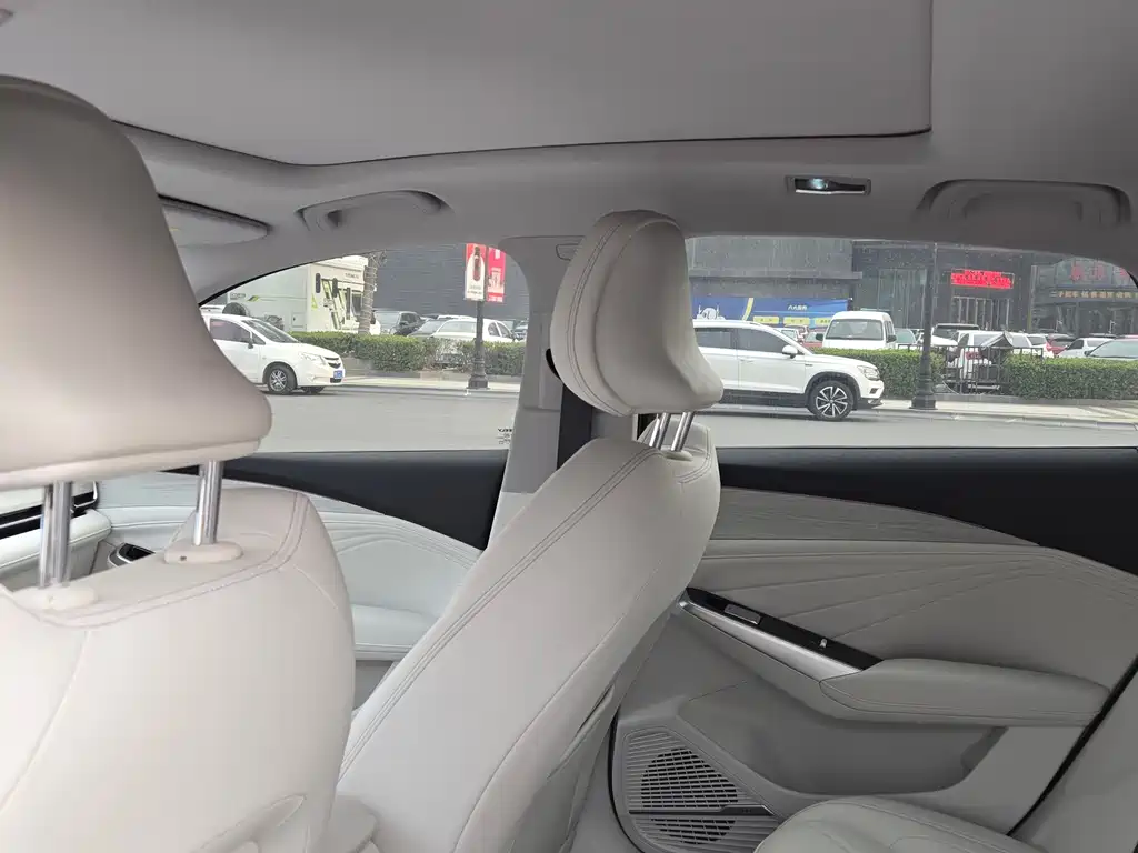 GEELY AUTOMOBILE XINGRUI