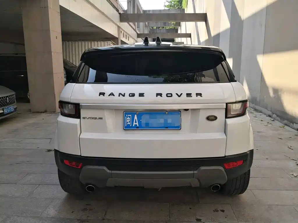 Land Rover Evoque — миниатюра 10