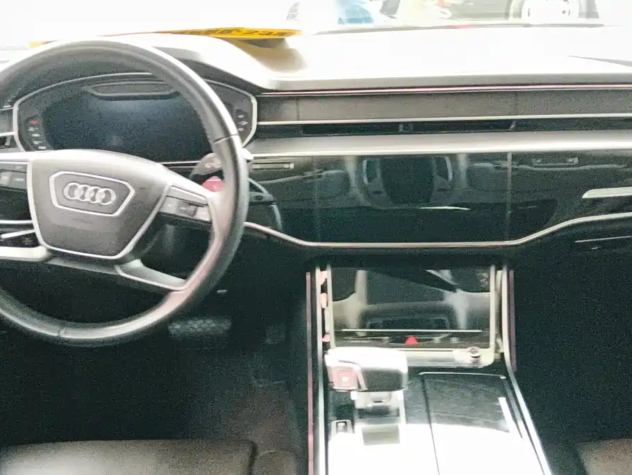 Audi A8 — миниатюра 12