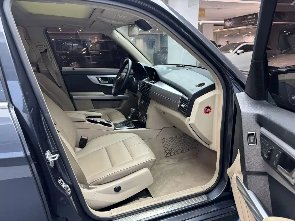 Mercedes-Benz GLK-Class (Import) — миниатюра 14