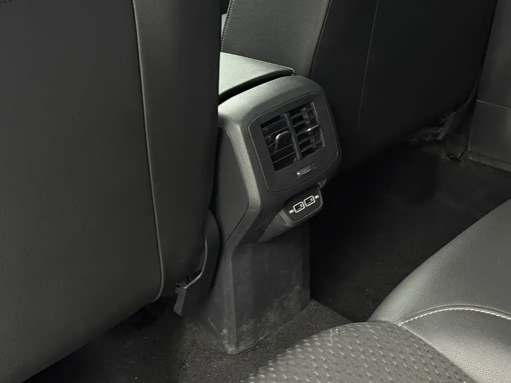 VOLKSWAGEN EXPLORING THE SHADOW