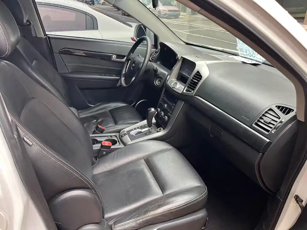 Chevrolet Captiva 2.4L 2WD City Edition 7 seats, фото 10