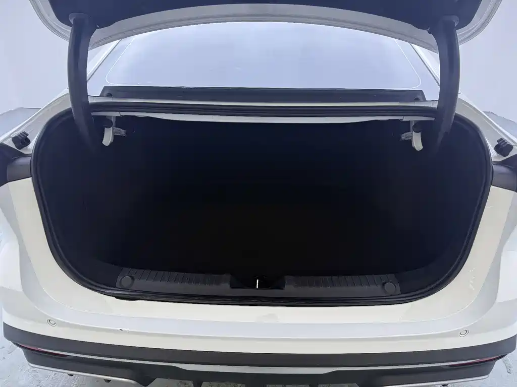 GEELY GALAXY GALAXY L6