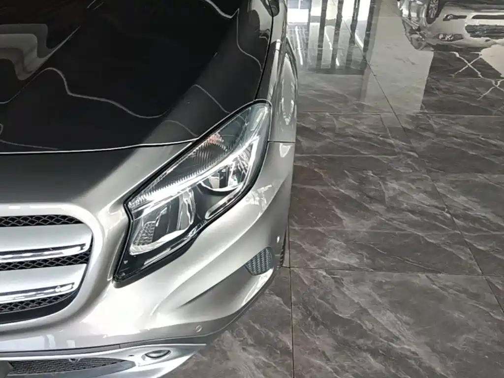 Mercedes-Benz GLA — миниатюра 24