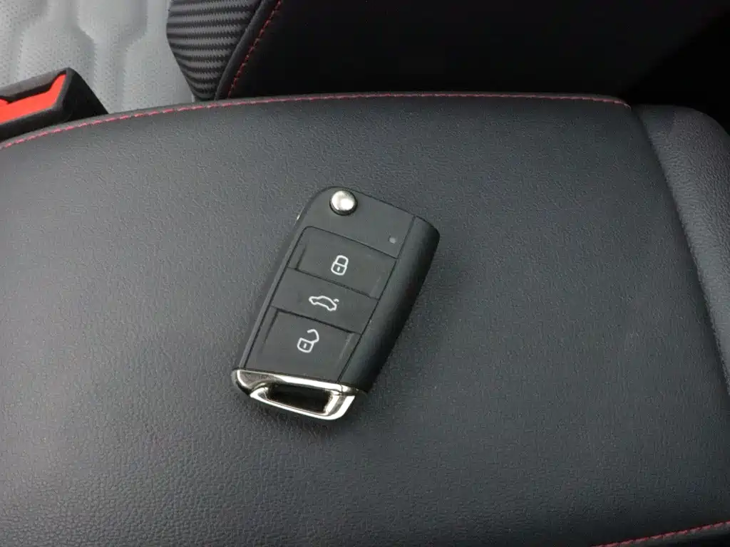 Volkswagen Tiguan X — миниатюра 14