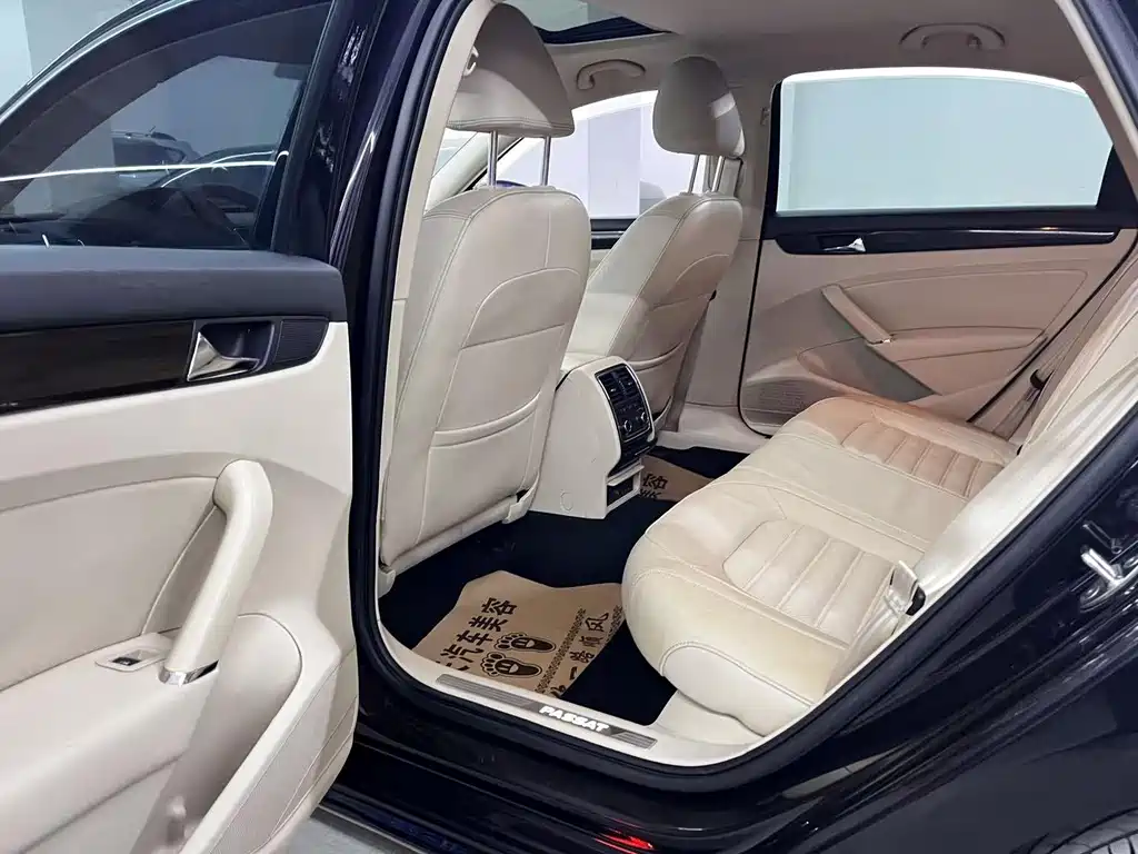 Volkswagen Passat — миниатюра 7