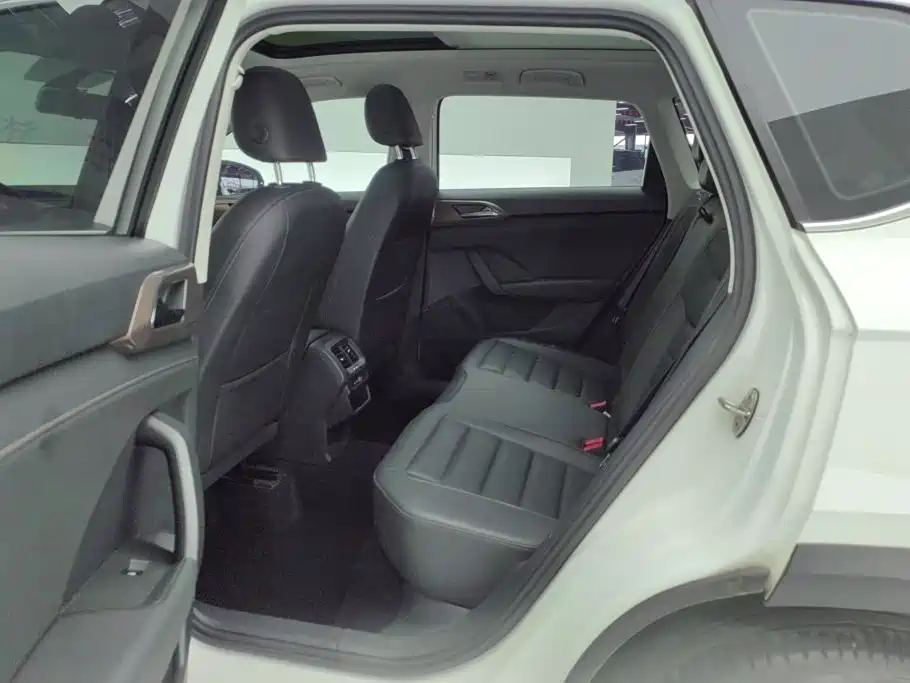 Volkswagen Tharu — миниатюра 11