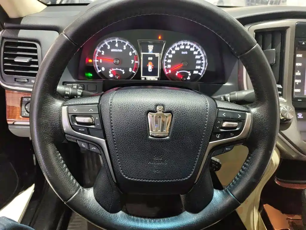 Toyota Crown 2015 2.5L Smart