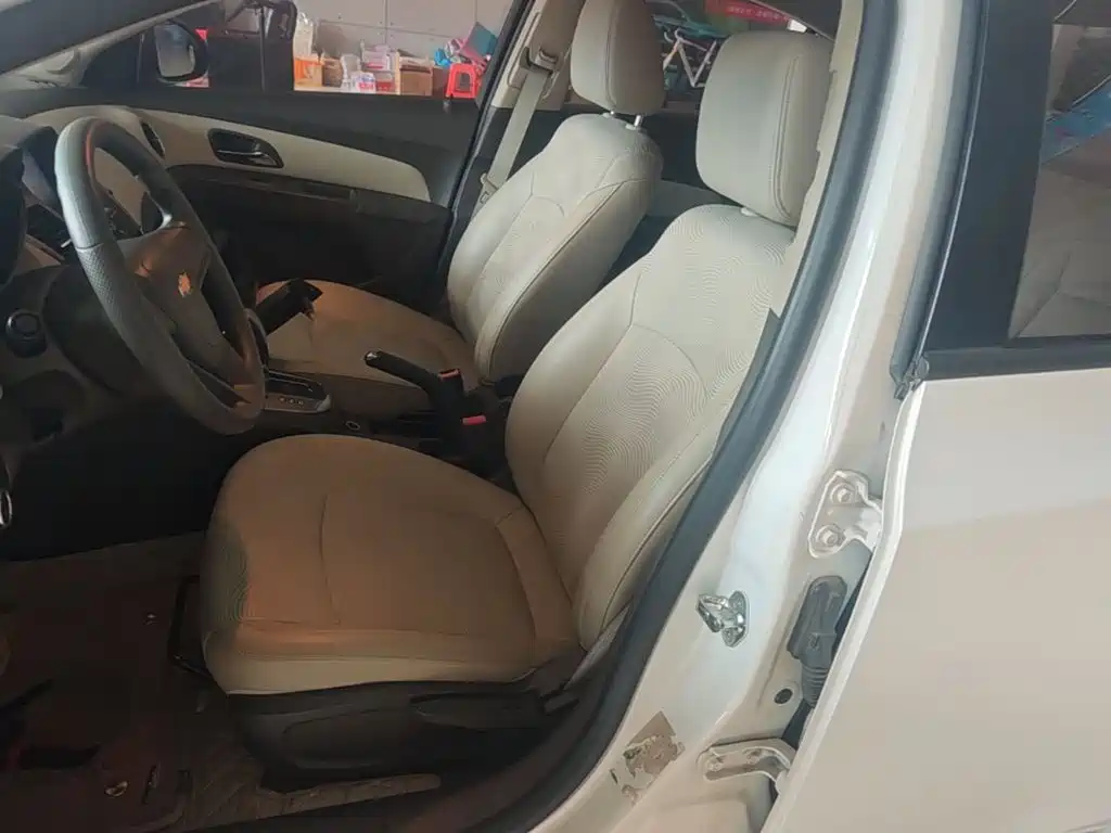 Chevrolet Cruze — миниатюра 15