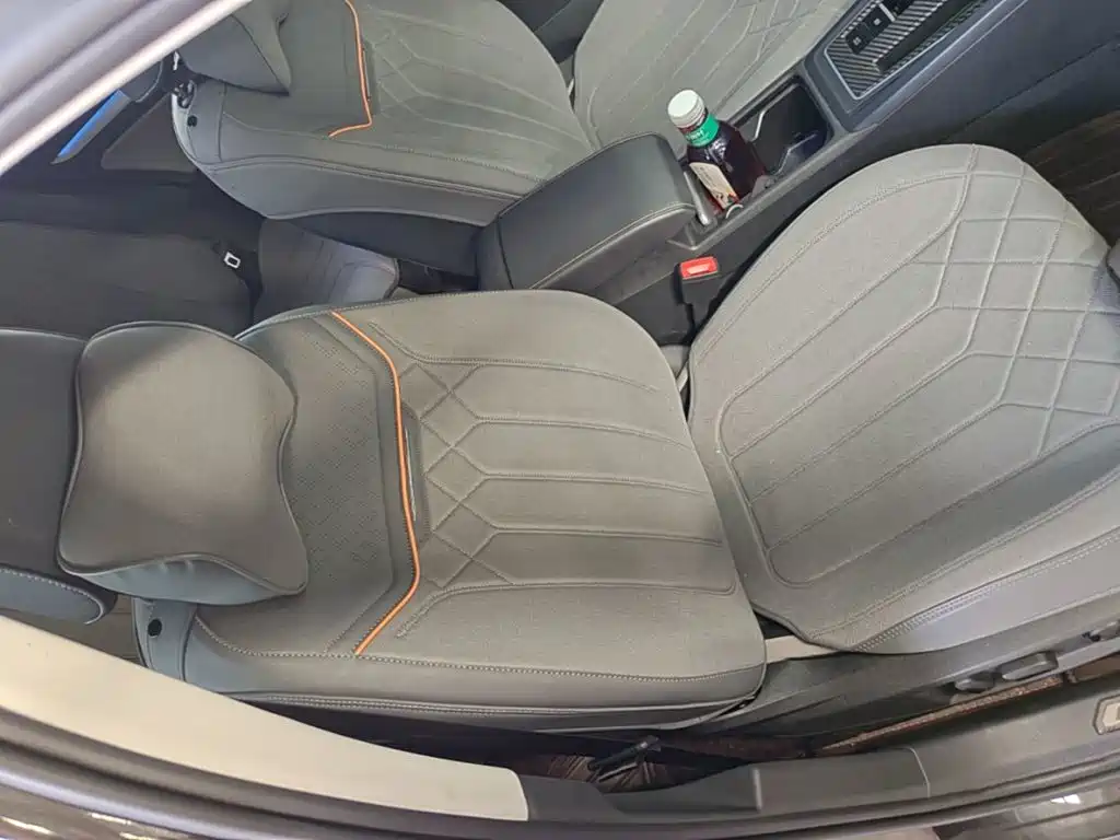Volkswagen Golf — миниатюра 25
