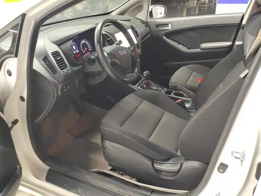 Kia K3 — миниатюра 9
