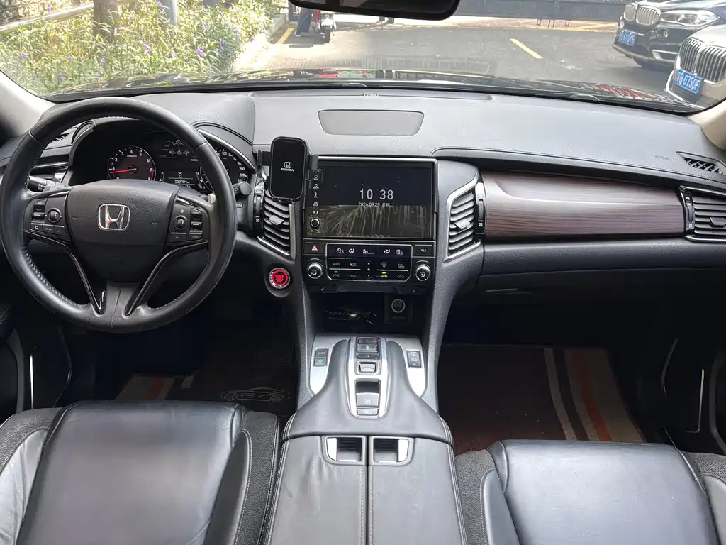 Honda Avancier — миниатюра 6