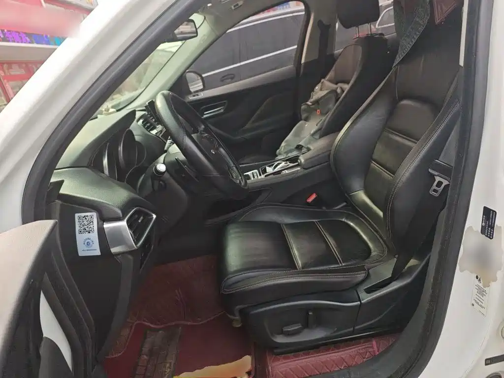 Jaguar F-PACE — миниатюра 11