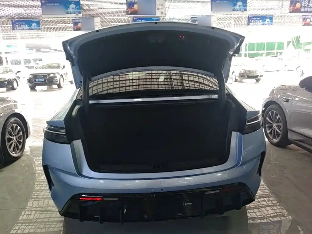 BYD Seal — миниатюра 19