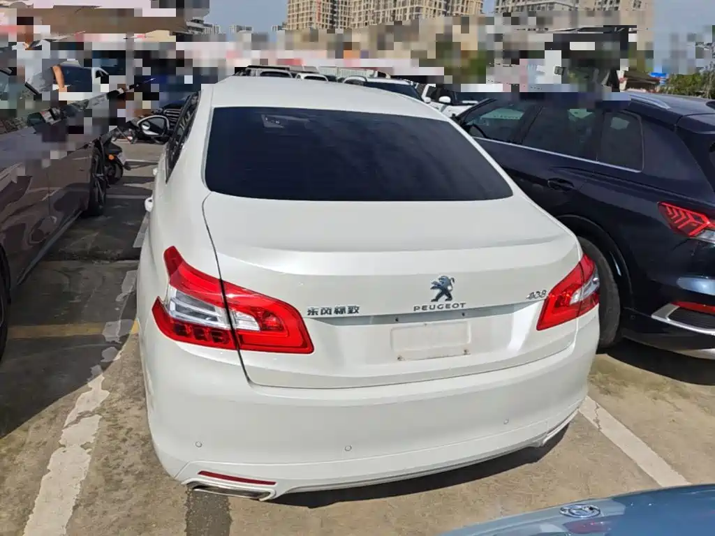 Peugeot 408 — миниатюра 6