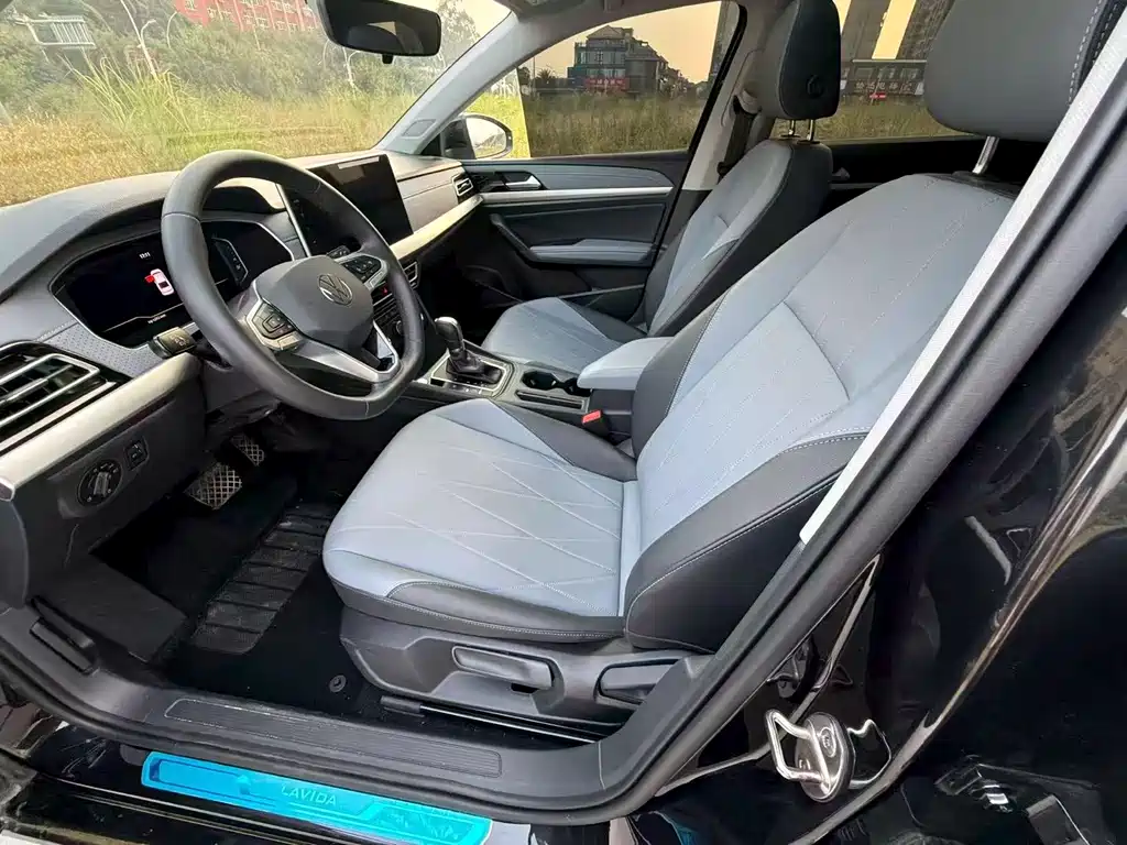 Volkswagen Lavida — миниатюра 8