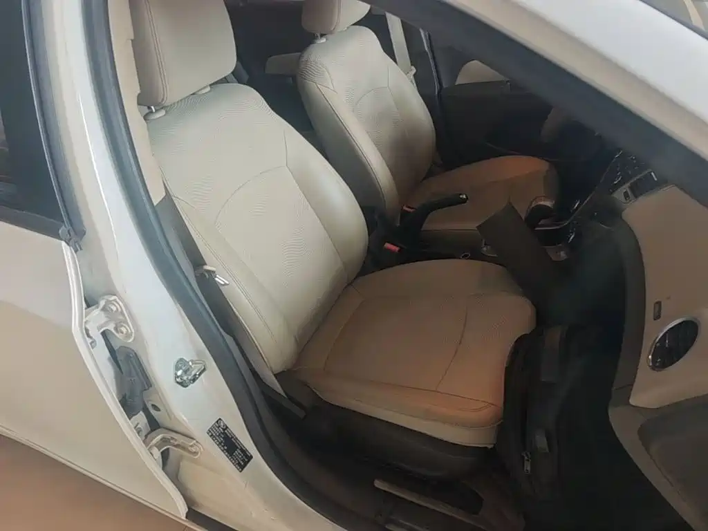 Chevrolet Cruze — миниатюра 25