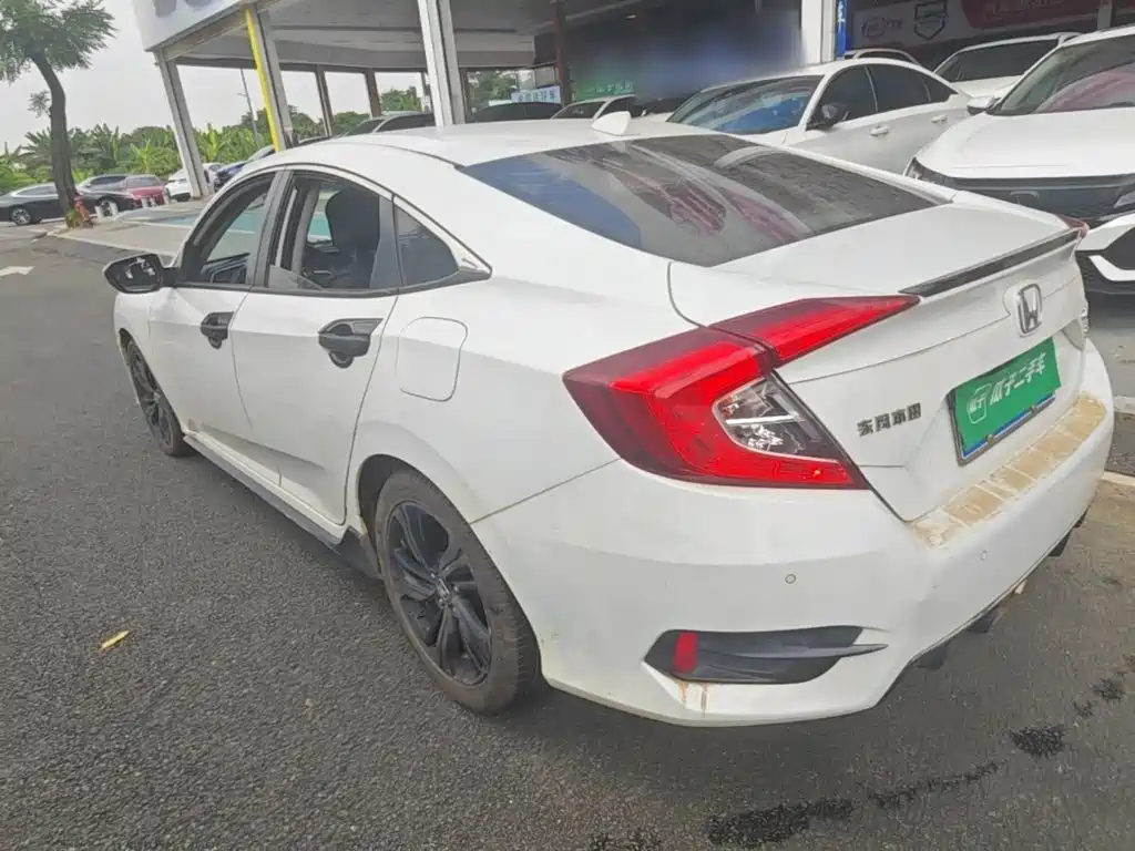 Honda Civic — миниатюра 5