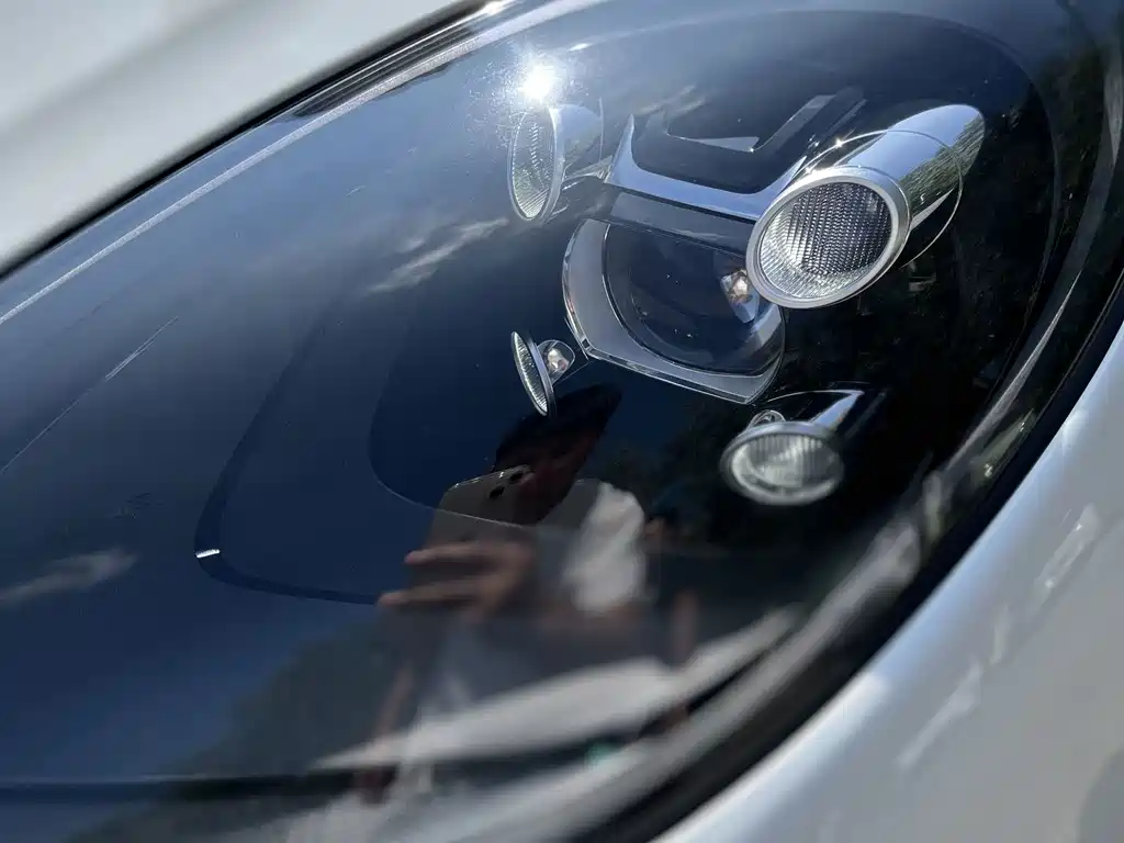 Porsche Macan — миниатюра 13