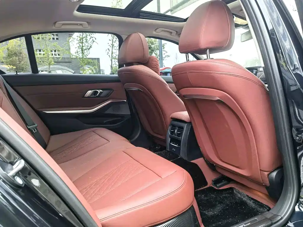 BMW 3 Series — миниатюра 12