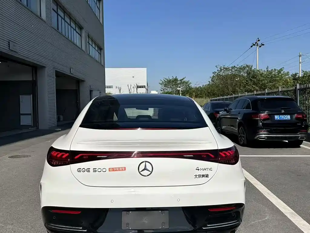 Mercedes-Benz EQE — миниатюра 7