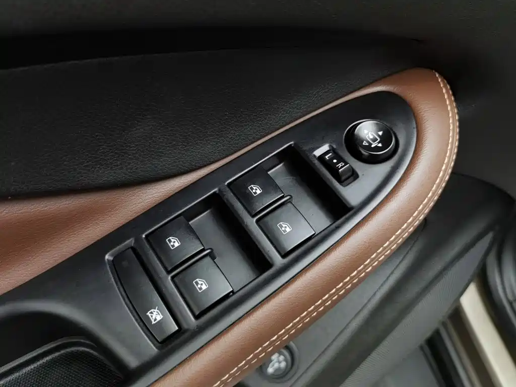 Buick Envision Plus — миниатюра 9