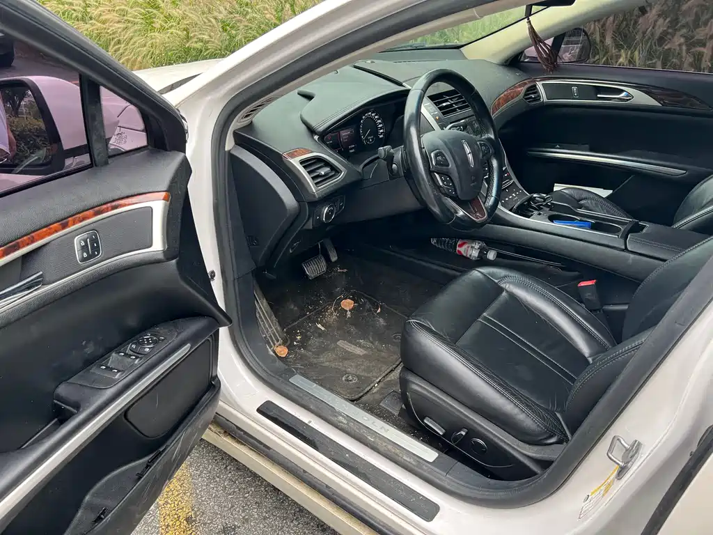 Lincoln MKZ — миниатюра 8