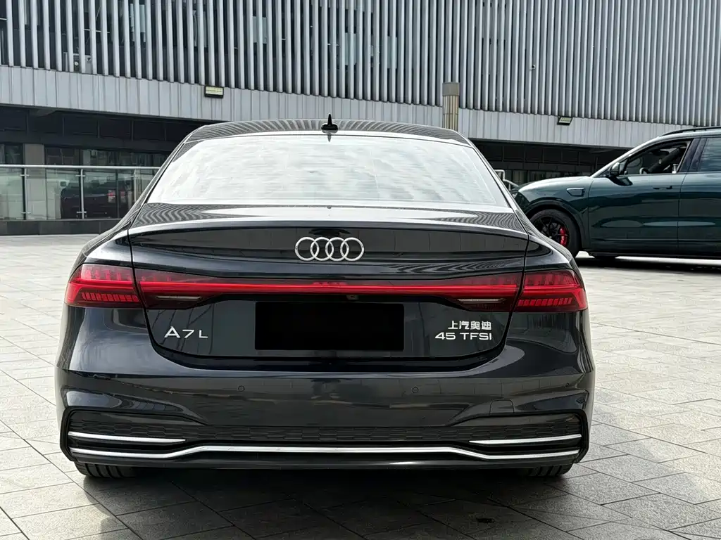 Audi A7L — миниатюра 11