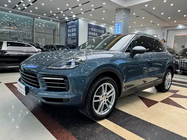 PORSCHE CAYENNE 2019