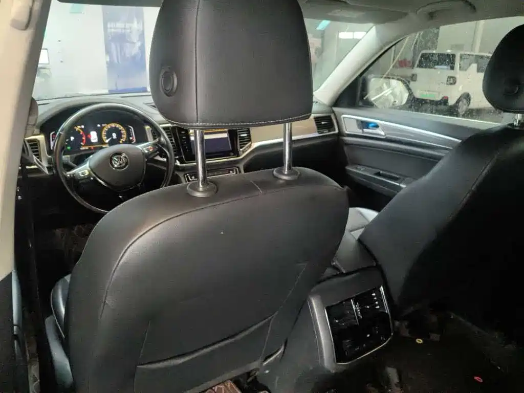 Volkswagen Teramont — миниатюра 5
