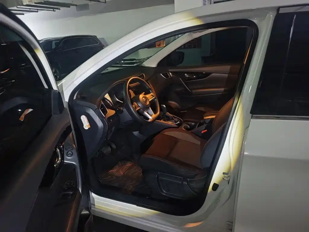 Nissan Qashqai — миниатюра 18