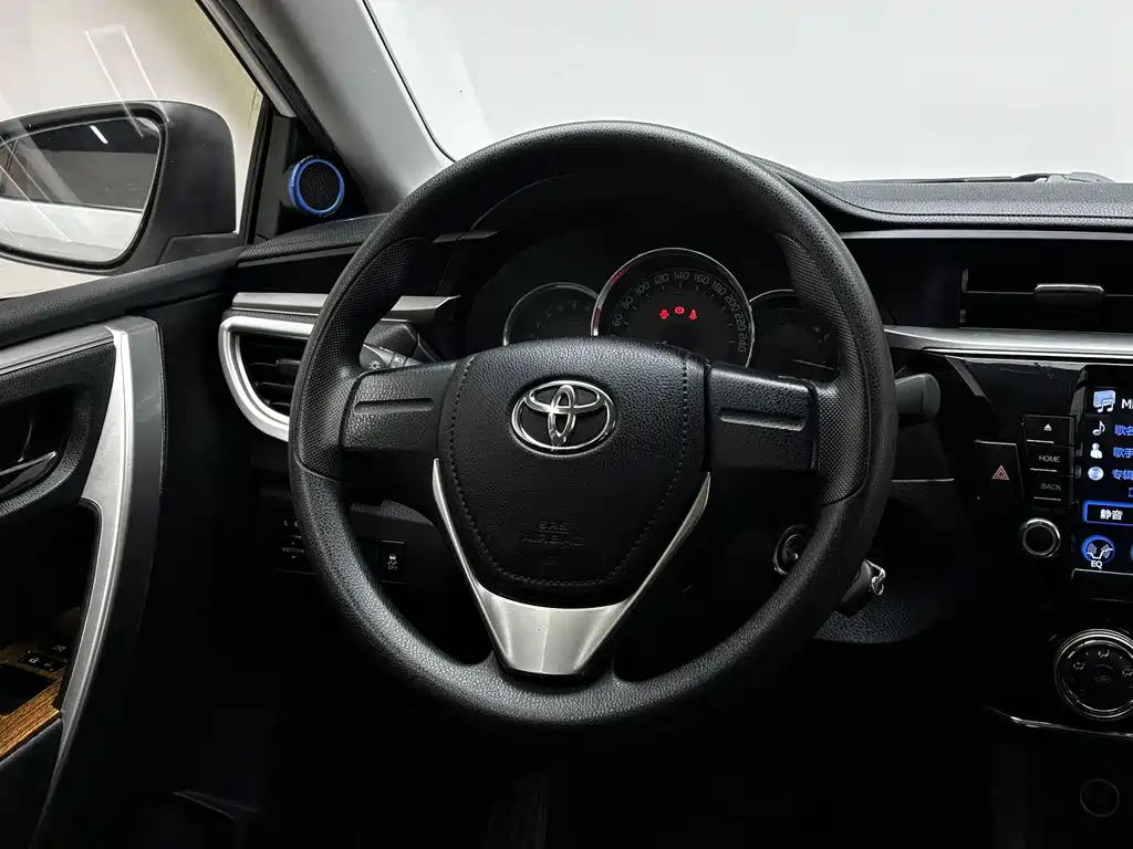 Toyota Corolla — миниатюра 14
